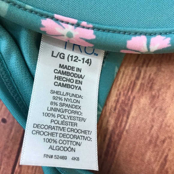 NWT Time & Tru Green w/Pink Flowers Bikini Top Lg - Picture 5 of 7